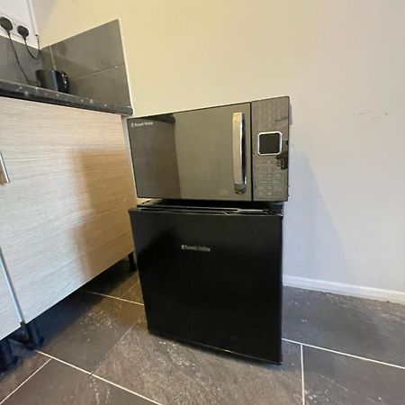 Fantastic Studio, Private Bathroom And Mini Kitchen. Thamesmead  المظهر الخارجي الصورة
